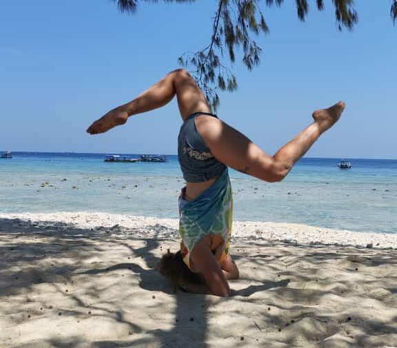 inversion yoga tête