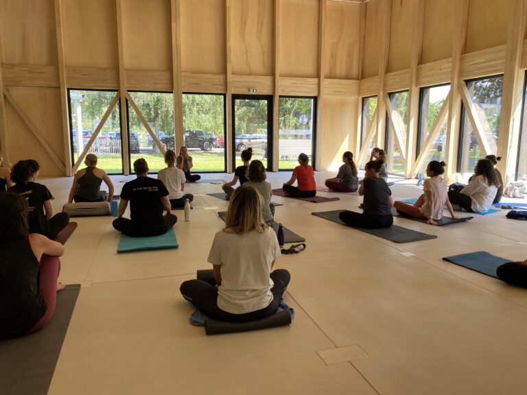 Cours de yoga nhood